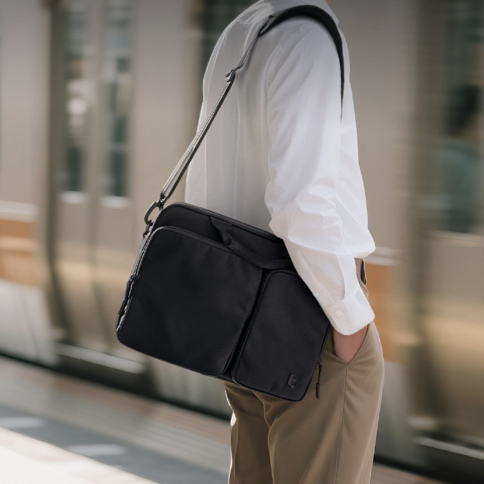 Navigator-A33 Laptop Shoulder Bag-40.64 cm(16 Inch) Universal-Black - Image 16