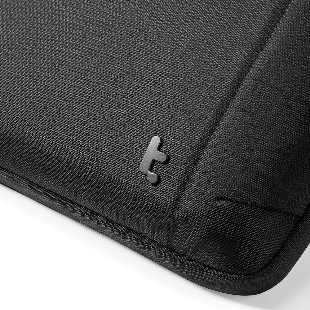 Essence-A34 Laptop Bag 33.02 cm(13 Inch) MacBook-Black - Image 17