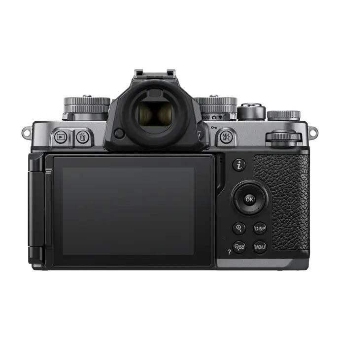 Z f Silver + NIKKOR Z 24-70mm F/4 S - Image 3