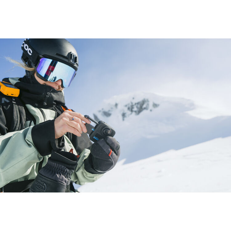 GoPro Dual-Battery Charger with Enduro Batteries for MAX2 - Image 4