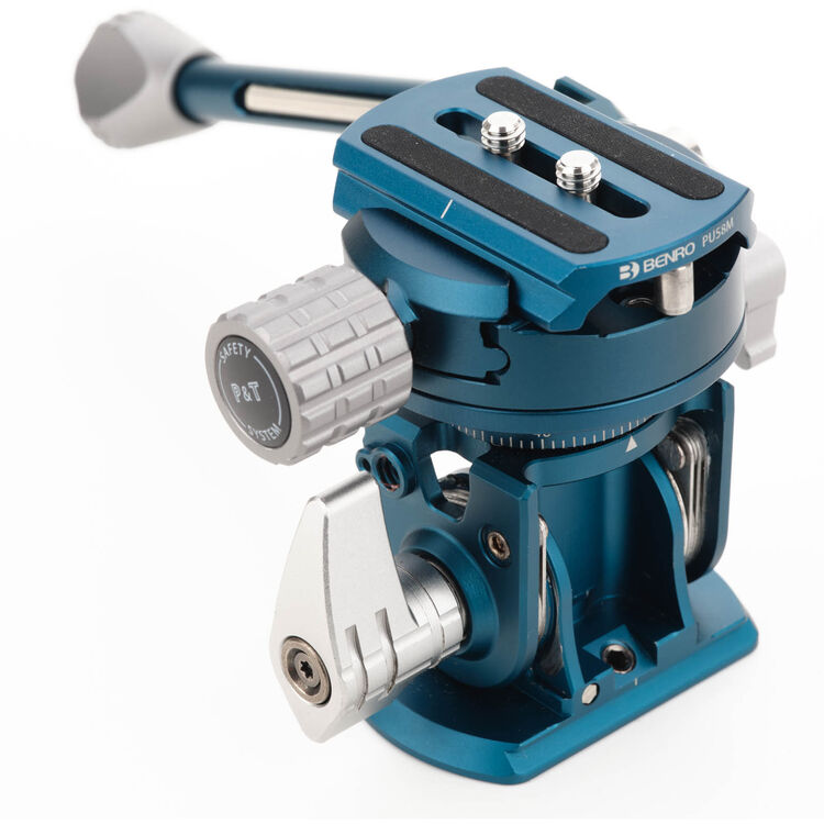 Benro TH62 Tilt Head with Pan Handle - Image 1