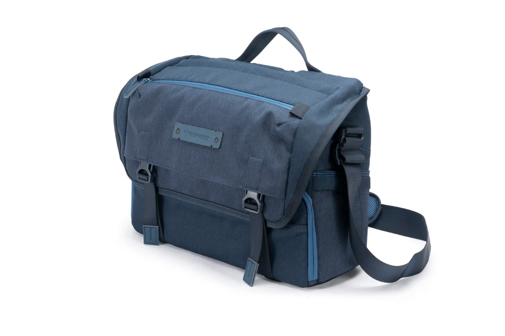 Vanguard VEO RANGE 38 NV Messenger Camera Bag - Navy Vanguard VEO RANGE 38 NV Messenger Camera Bag - Navy - Image 2