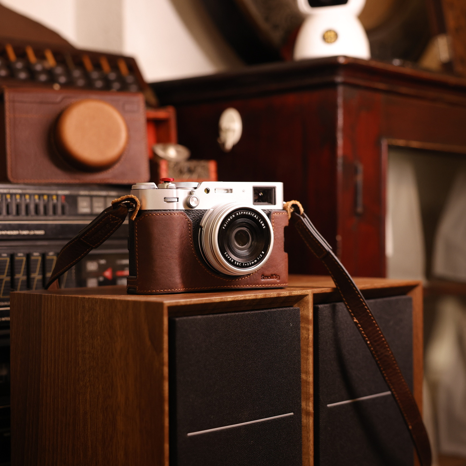 SmallRig Leather Case Kit for FUJIFILM X100VI 4558 - Image 7