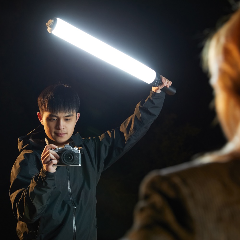 Godox LC500R Air Full-Color LED Inflatable Tube Light - Image 3