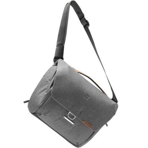Peak Design Everyday Messenger Ash, 13L - Image 4