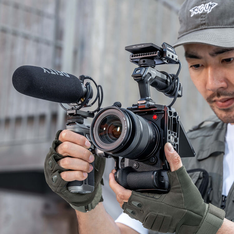 SmallRig Camera Cage for Panasonic LUMIX S1R II, S5 II, S5 IIX & G9 II - Image 4