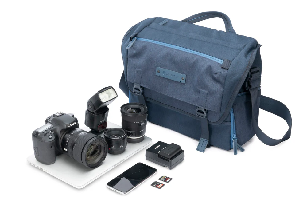 Vanguard VEO RANGE 38 NV Messenger Camera Bag - Navy Vanguard VEO RANGE 38 NV Messenger Camera Bag - Navy - Image 1