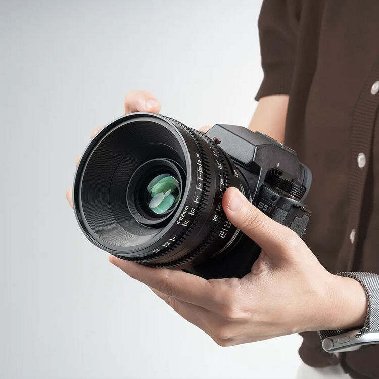 TTArtisan 50mm T2.1 Dual-Bokeh Cine Lens (Nikon Z) - Image 4