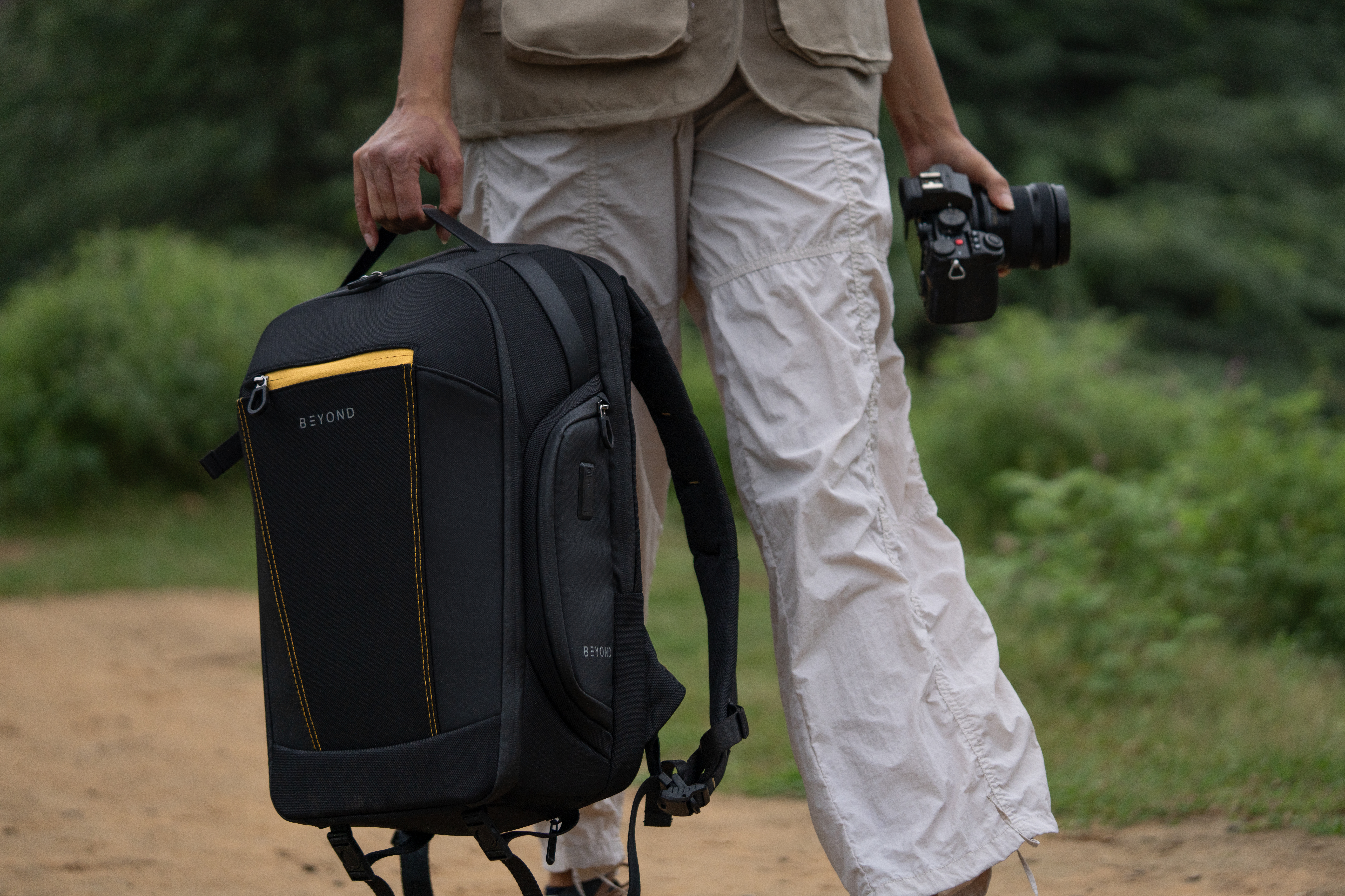 Beyond Aspen Bag - Image 9