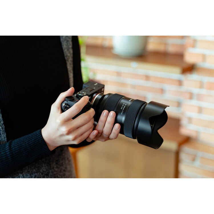 Tamron 35-100mm f/2.8 Di III VXD Lens (Sony E) - Image 9