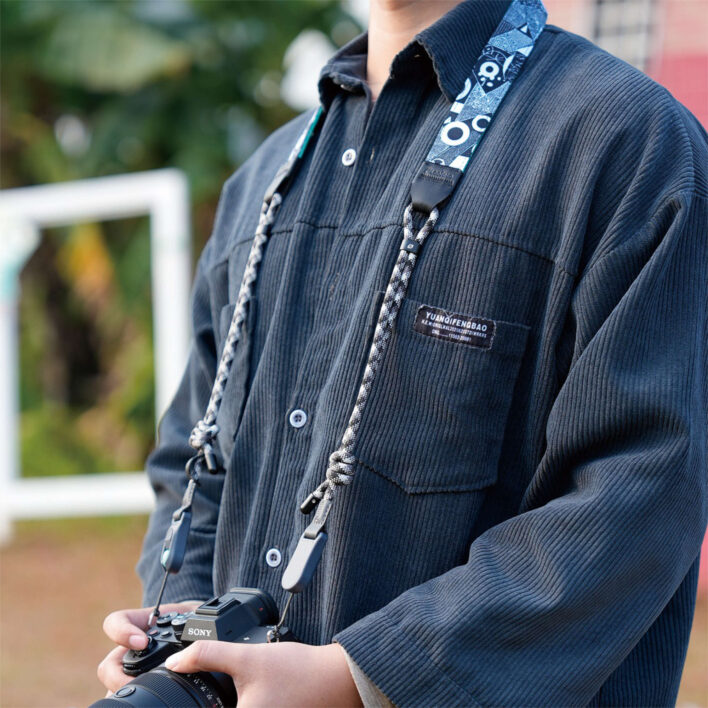 Leofoto L-CS-206 Classic Camera Strap  Black and White - Image 3