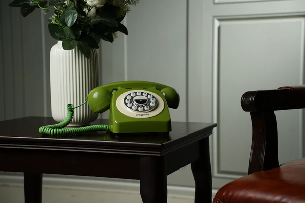 Trringphone Retro Olive Green – Retro Modern Bluetooth Call Mirroring Telephone for Digital Wellbeing, No-Smartphone Zone & Daily Digital Detox Break Trringphone Retro Olive Green – Retro Modern Bluetooth Call Mirroring Telephone for Digital Wellbeing, No-Smartphone Zone & Daily Digital Detox Break - Image 2
