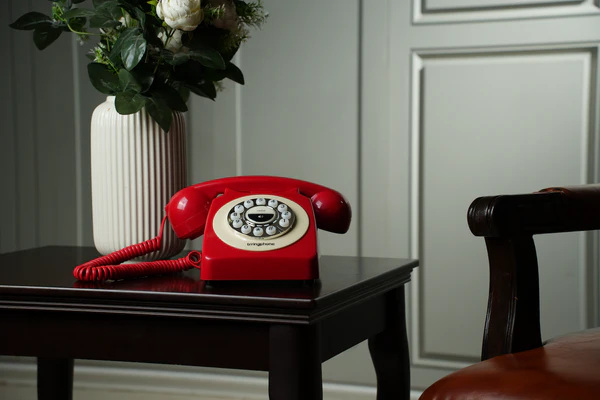 trringphone Retro – Cherry Red Retro Modern Bluetooth Call Mirroring Telephone for Digital Wellbeing, No-Smartphone Zone & Daily Digital Detox Break trringphone Retro – Cherry Red Retro Modern Bluetooth Call Mirroring Telephone for Digital Wellbeing, No-Smartphone Zone & Daily Digital Detox Break - Image 2