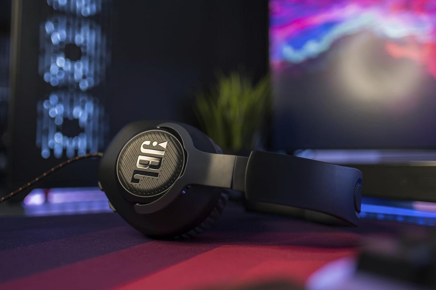 JBL Quantum 100 Wired Over Ear Gaming Headphones with Mic, 40mm Realistic Dynamic Drivers, Detachable Boom Mic, 1kHz Sensitivity, Memory Foam Cushioning, PC/Mobile/PS/Xbox/Nintendo/VR Compatible-Blue - Image 5