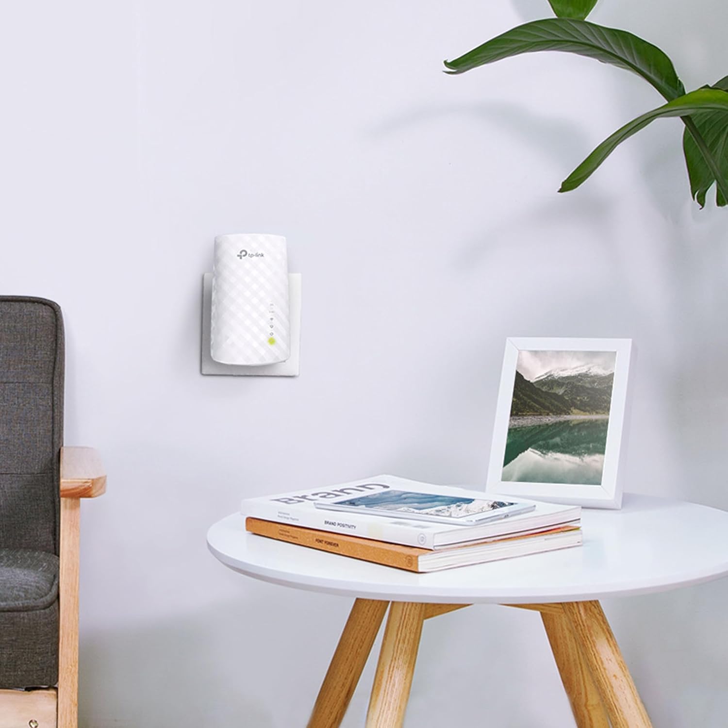TP-Link RE200 AC750 Wifi Range Extender | Up to 750Mbps | Dual Band WiFi Extender, Repeater, Wifi Signal Booster, Access Point| Easy Set-Up | Extends Wifi to Smart Home & Alexa Devices - Image 7
