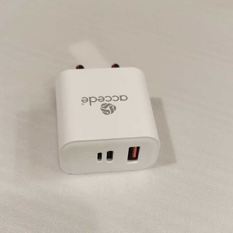 Accede A131 Multi Mega 25W Three In One Charge Any Phone With Any Cable, Mobile Super Fast Charger - Image 2