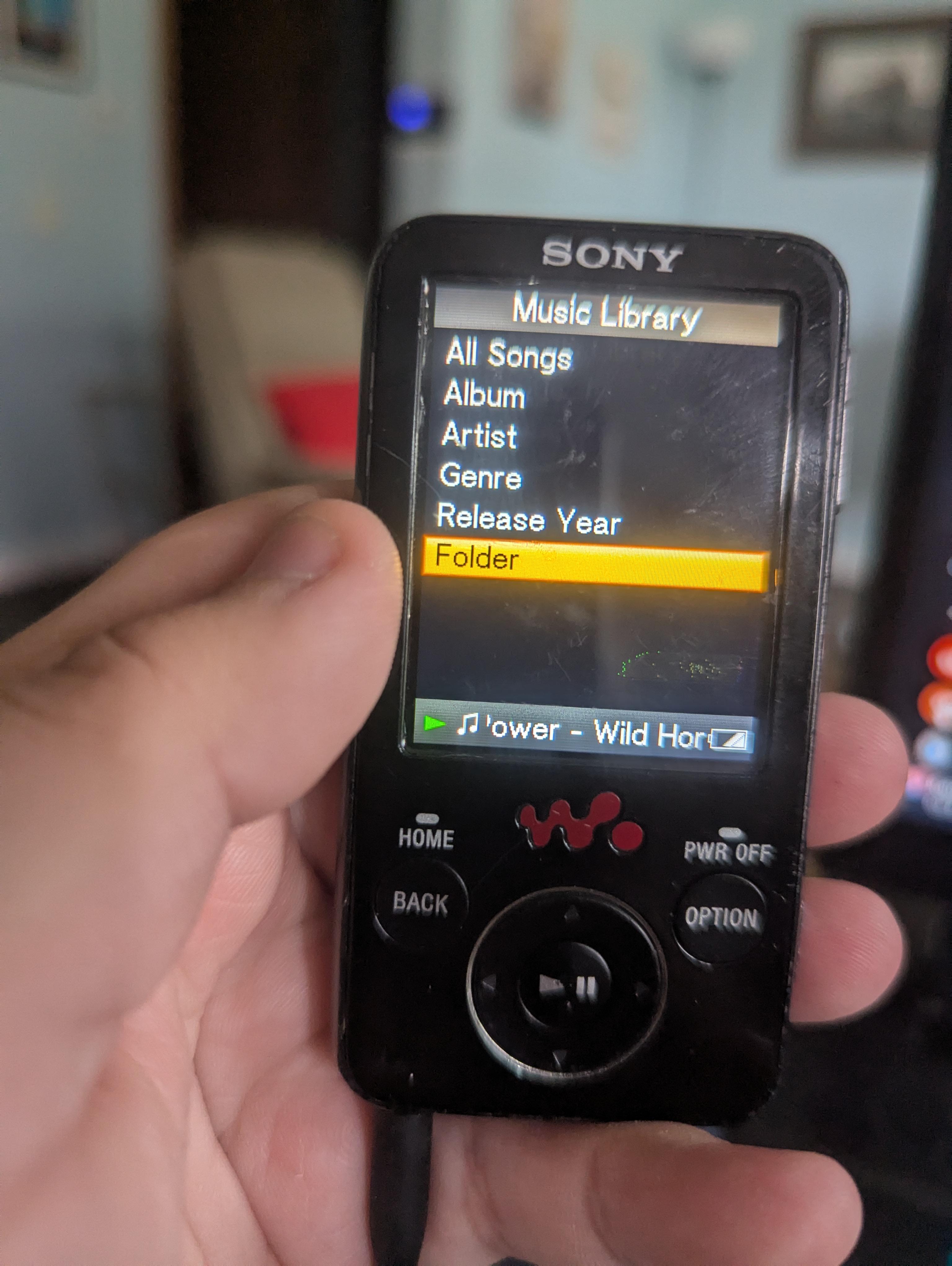 Sony NWZ-E438 8GB Walkman video/MP3 player with FM tuner ( Preowned ) - Image 1