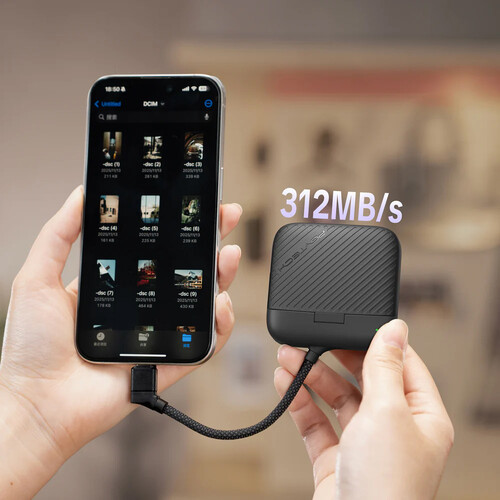 PGYTECH CreateMate High-speed Mini Card Reader Case
-Classic Black-P-GM-393 - Image 2